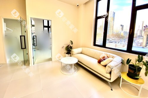 哈尔滨立美口腔门诊部休息区