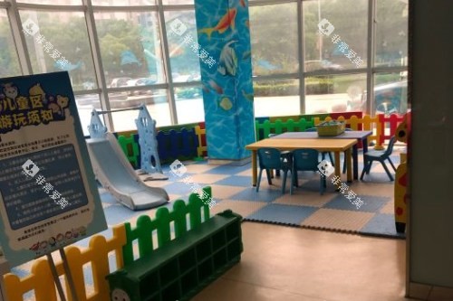 江阴摩尔口腔医院儿童区