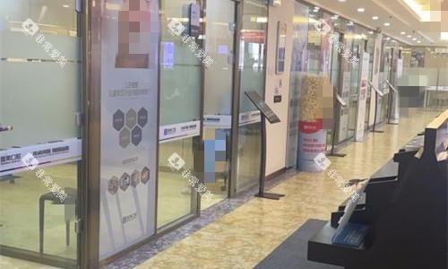 郑州唯美口腔诊室门口