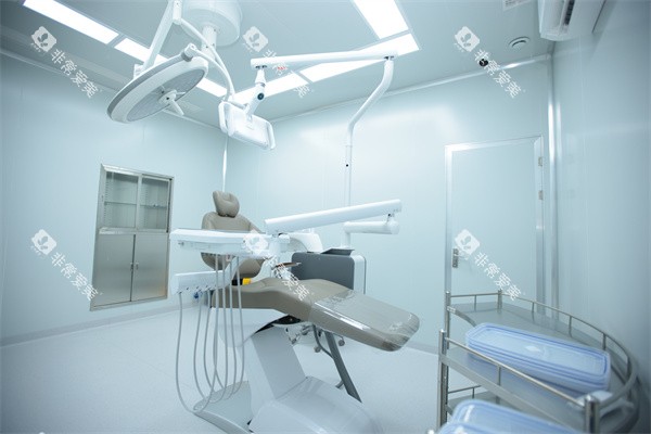 鞍山德立联合口腔手术室环境