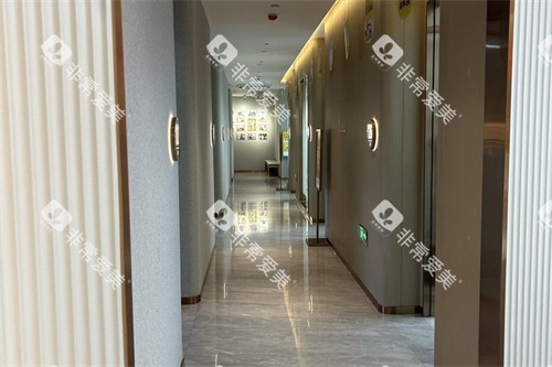 福清美特尔口腔诊疗室过道 福清美特尔口腔诊疗室过道