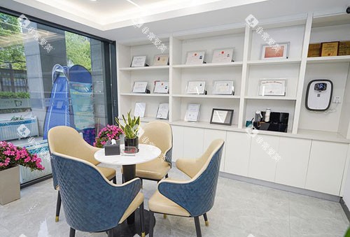 杭州格齿口腔牙齿治疗等候区 杭州格齿口腔牙齿治疗等候区