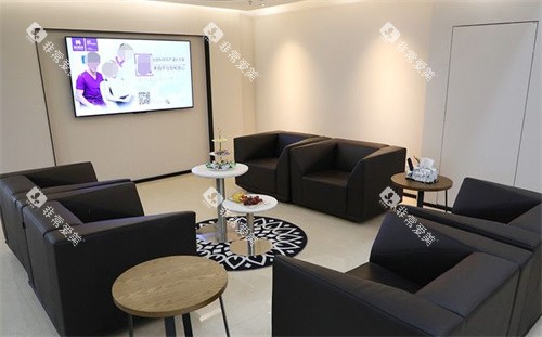 东莞国贸口腔等候区