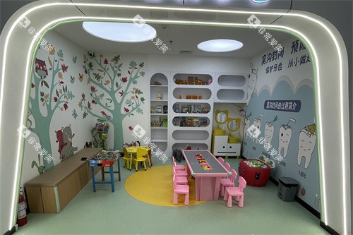 张掖华侨口腔儿童玩耍区