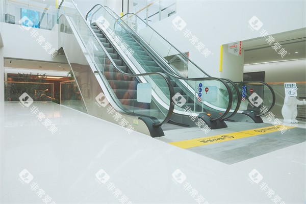 合肥茀莱堡口腔医院扶梯环境图 合肥茀莱堡口腔医院扶梯环境图