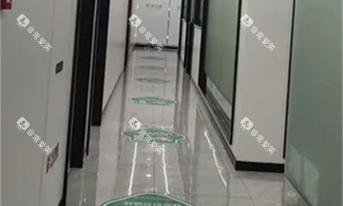 苏州好牙口腔走廊图