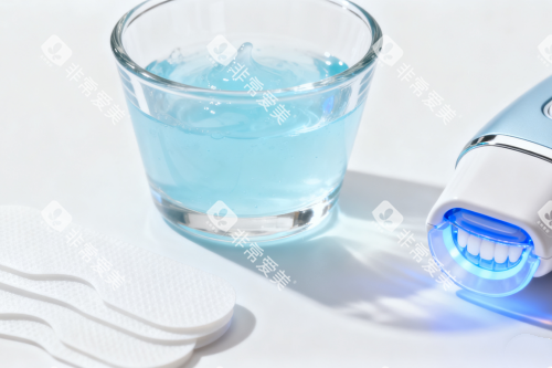 牙齿模型卡通图