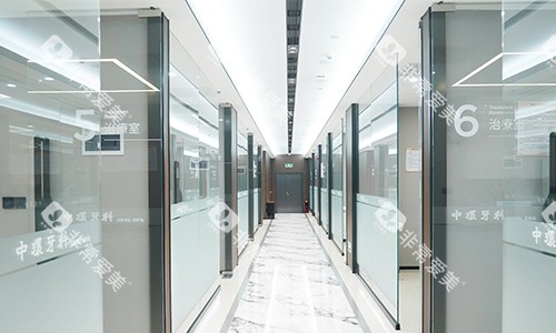 深圳中环口腔的多个治疗室