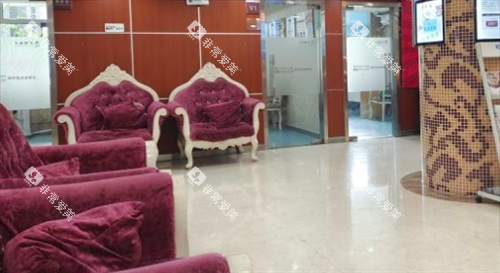 沈阳康贝佳口腔二楼大厅