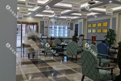 长沙好大夫口腔休息候诊区 长沙好大夫口腔休息候诊区