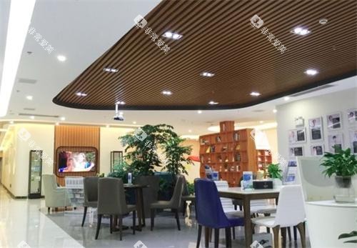 长沙牙祖口腔等待区 长沙牙祖口腔等待区