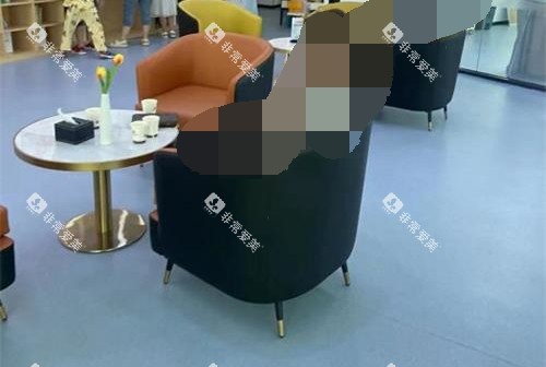 福建仙游京福口腔医院休息区