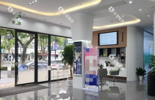 衢州可恩口腔大厅等待区示意图