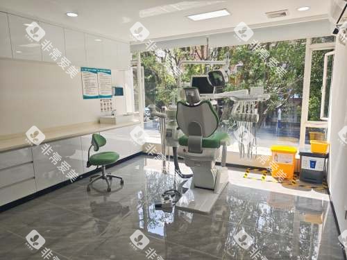 佛山广齿口腔诊室 