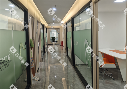 佛山三水广齿口腔就诊室