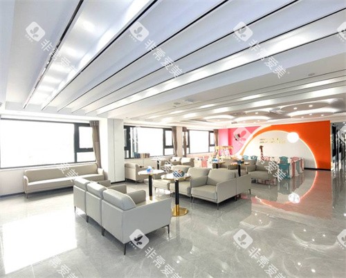 珠海绿荷口腔大厅 珠海绿荷口腔大厅