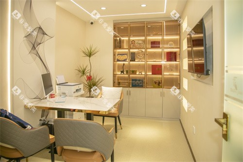 大连仁合全美口腔诊所面诊室 大连仁合全美口腔诊所面诊室