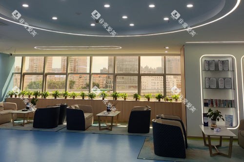 泉州美特尔口腔医院(丰泽店)等候区图 泉州美特尔口腔医院(丰泽店)等候区图