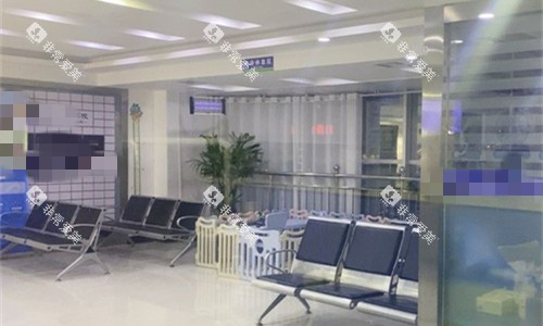 河南商丘口腔医院走廊图