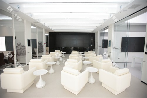 鞍山德立联合口腔大堂 鞍山德立联合口腔大堂