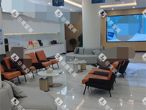 长沙美奥口腔大厅休息区