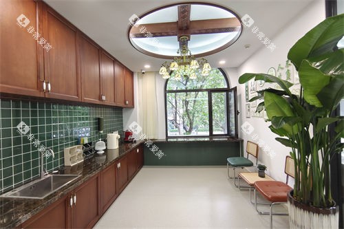 大连雅馨口腔医院休息茶水间 大连雅馨口腔医院休息茶水间