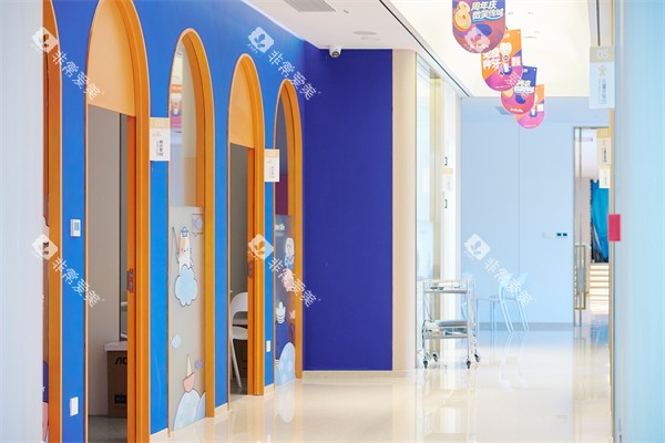 南宁柏乐口腔南湖总院走廊