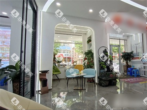 大连洁雅口腔金州分院休息候诊区