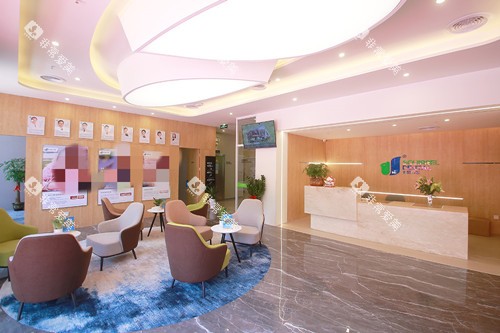 中山松鼠口腔三乡店候诊区 中山松鼠口腔三乡店候诊区