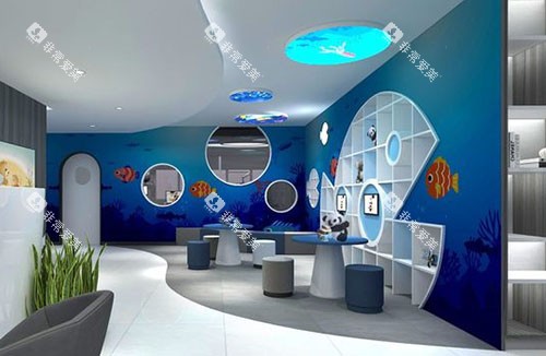 广州鼎植口腔儿童看牙等候区