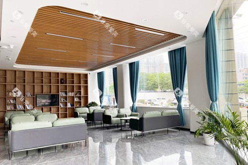 郑州众益佳口腔大厅图