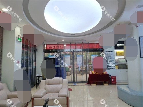 邵阳雅贝康口腔门口休息区