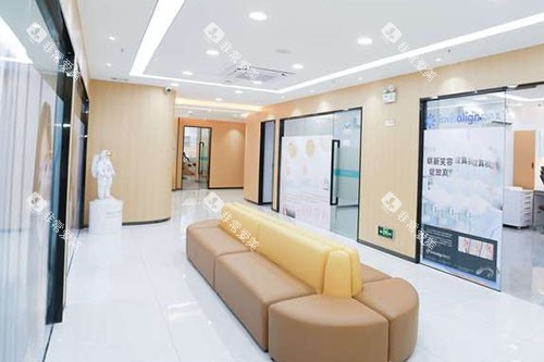 广州大一口腔牙齿治疗等候区 广州大一口腔牙齿治疗等候区