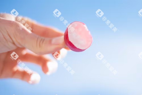 牙齿咀嚼宣传图