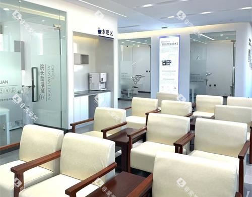 营口团圆口腔等候区环境 营口团圆口腔等候区环境