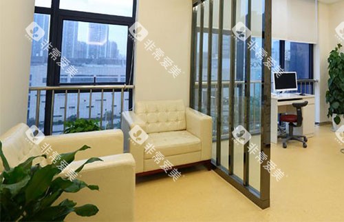 重庆拜博口腔牙齿治疗等候区 重庆拜博口腔牙齿治疗等候区