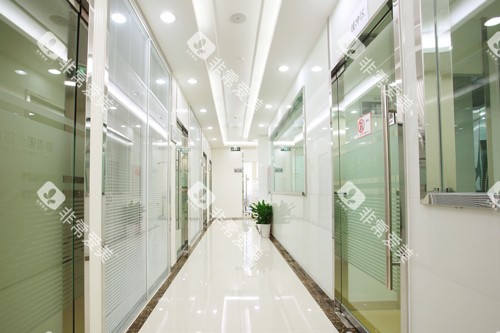 重庆拜博口腔永川店走廊图 重庆拜博口腔永川店走廊图