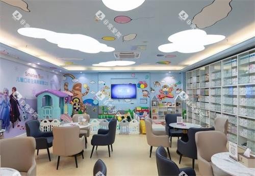 昆明柏德口腔儿童休息区
