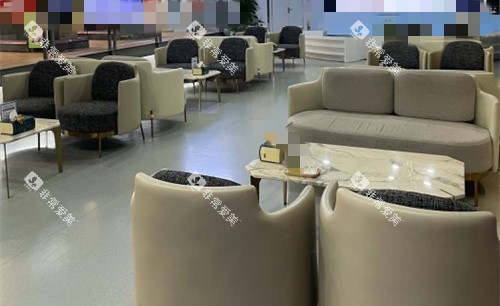 洛阳牙大夫口腔门诊部休息区