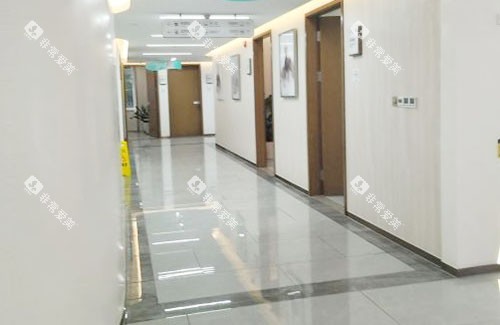 杭州天鑫医疗美容走廊环境实拍图 杭州天鑫医疗美容走廊环境实拍图