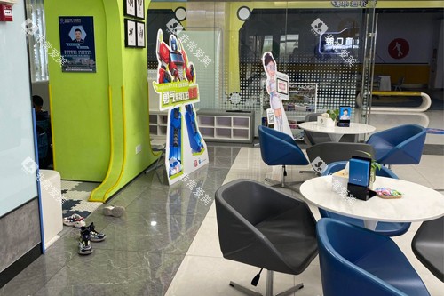 盐城鼎植口腔大厅图