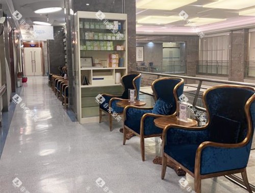 上海城本口腔等候区 上海城本口腔等候区