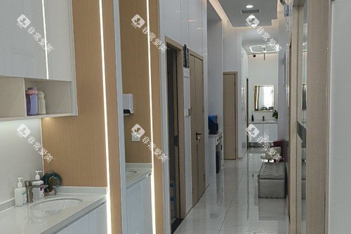 深圳鼎植口腔走廊图