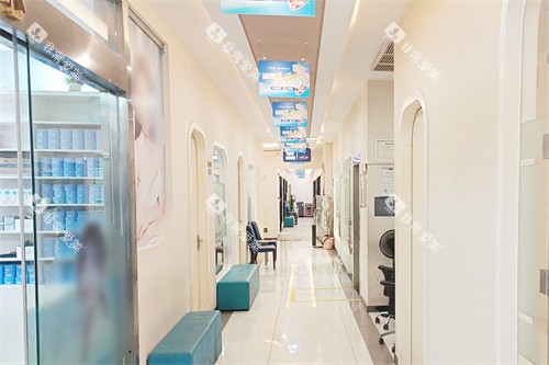 长沙牙祖口腔走廊环境 长沙牙祖口腔走廊环境