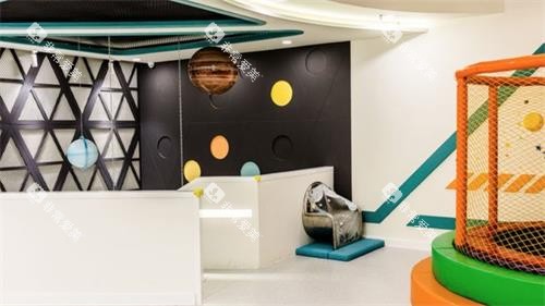 南京极橙口腔等候区 南京极橙口腔等候区