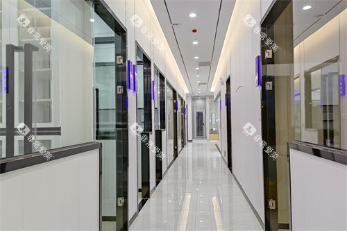 西安颐贝口腔诊疗区走廊 西安颐贝口腔诊疗区走廊