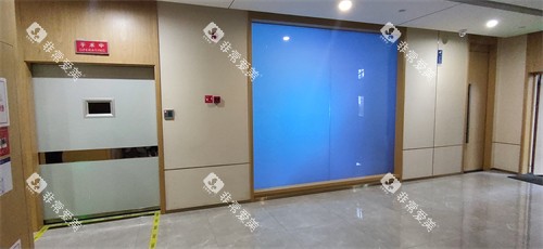 昆明美奥口腔电梯口 昆明美奥口腔电梯口