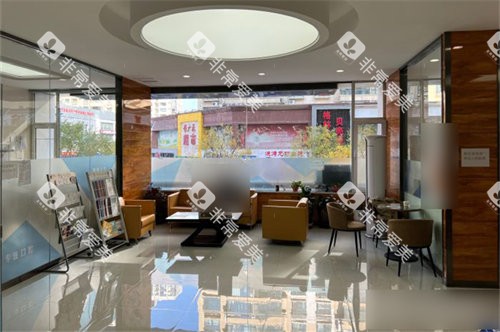 太原达美口腔南屯苑店大厅休息区