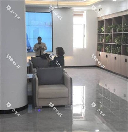 朔州易看牙口腔等候区