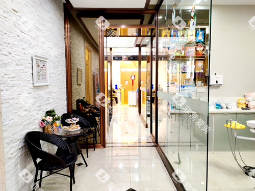 盘锦博爱口腔候诊区